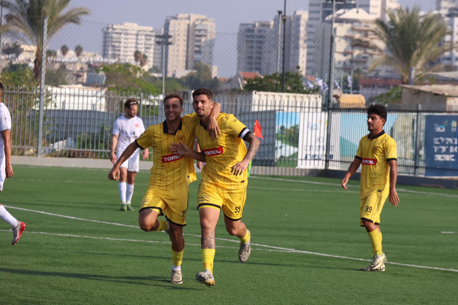 מורלי חוגג את השלישי (גלעד אימס)